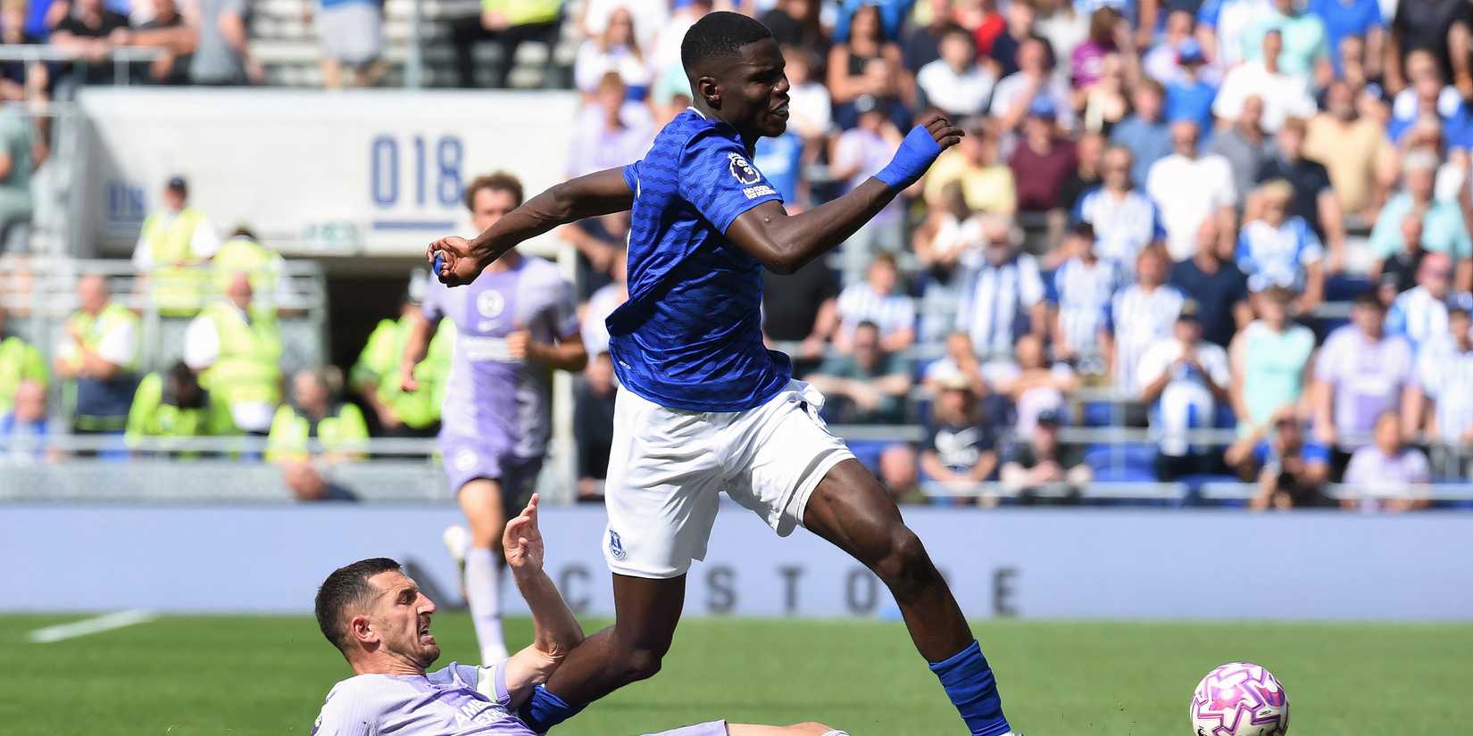 Thierno Barry em campo
