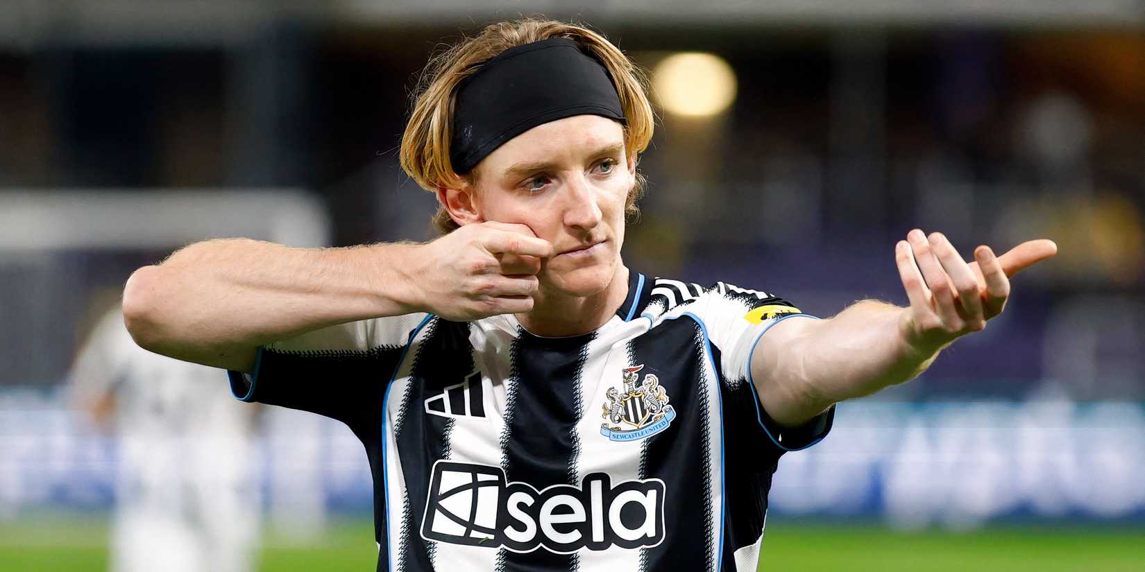 Newcastle "revelation" can help Woltemade hit Isak levels Anthony-Gordon