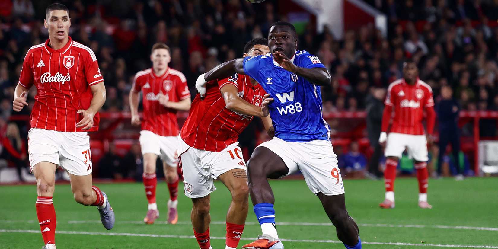 Sunderland "powerhouse" is in danger of becoming a modern-day Altidore Brian-Brobbey