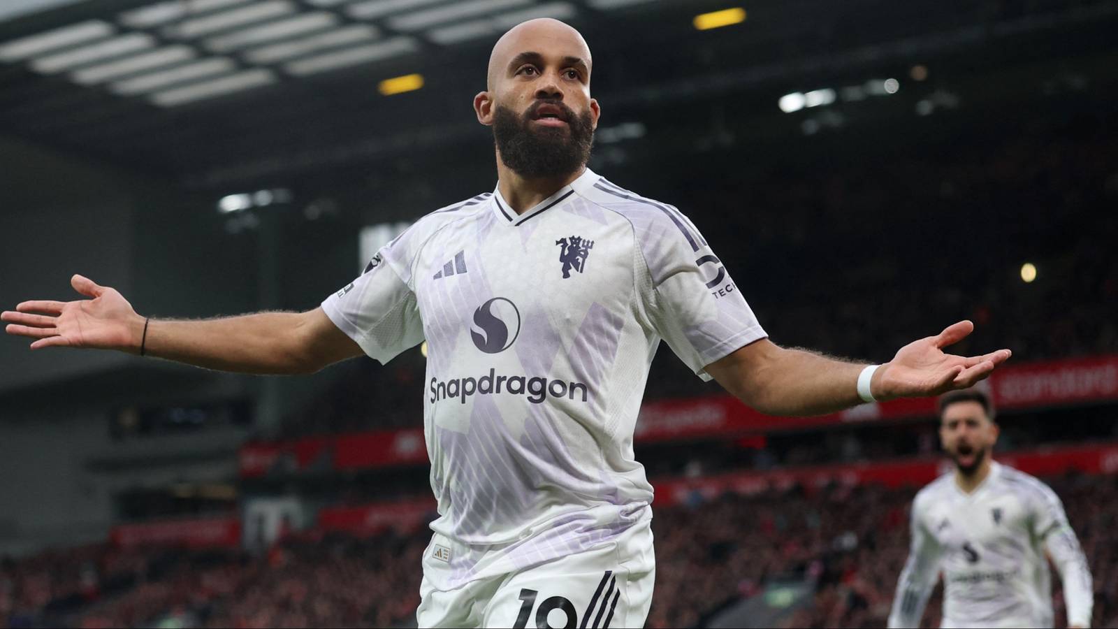 Man Utd goal £132m star who’s “very eager” on PL transfer Man Utd goal £132m star who’s “very eager” on PL transfer