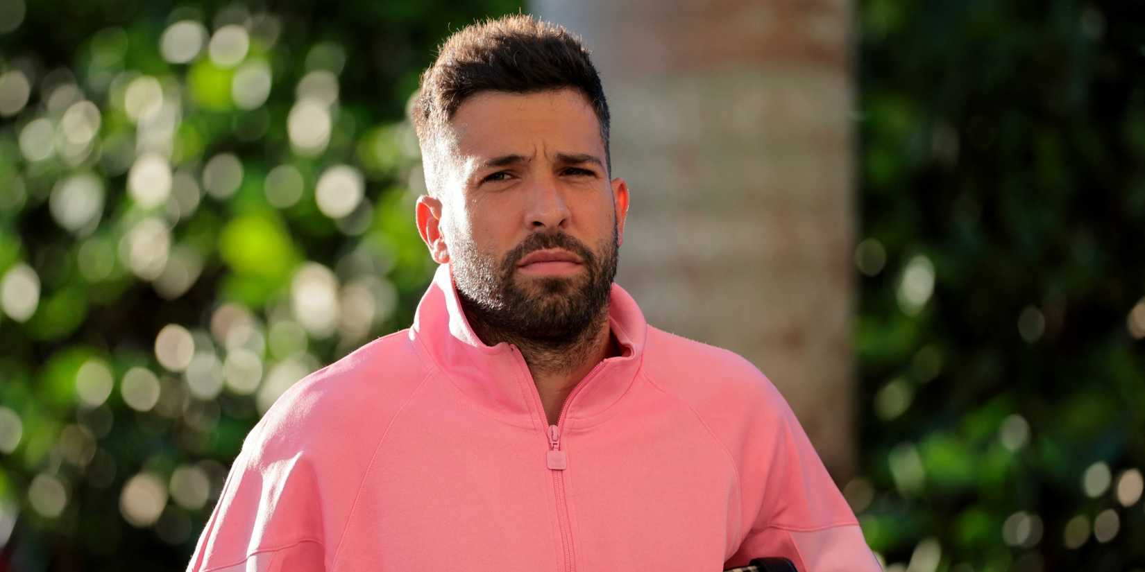 The Greatest 20 Left-Backs in Football History jordi-alba