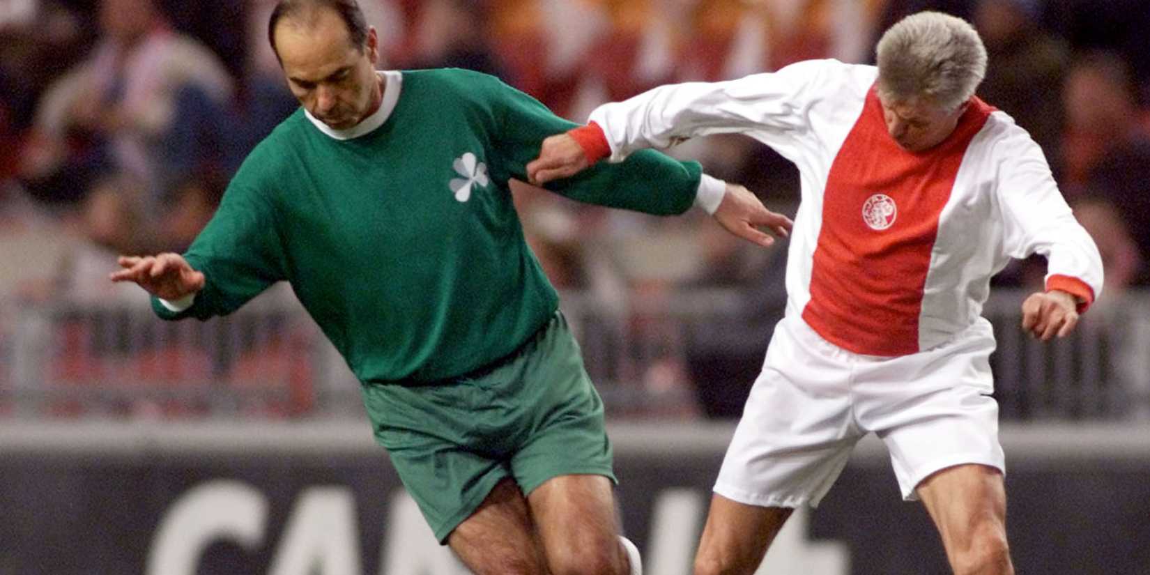 The Greatest 20 Right-Backs in Football History wim-suurbier-ajax