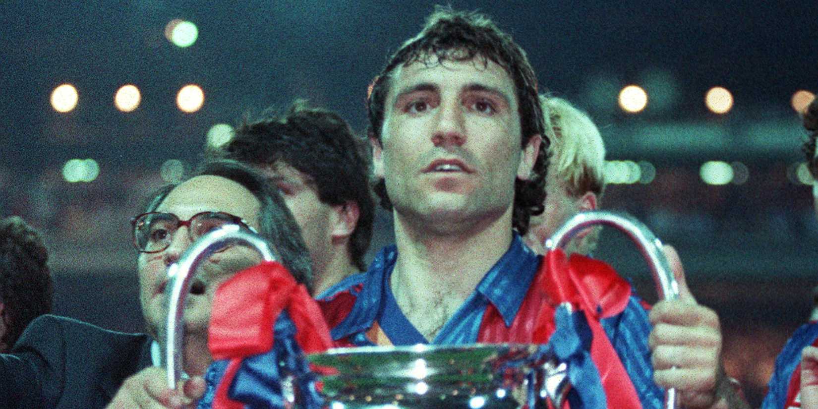The Greatest 20 Strikers in Football History stoichkov-barcelona