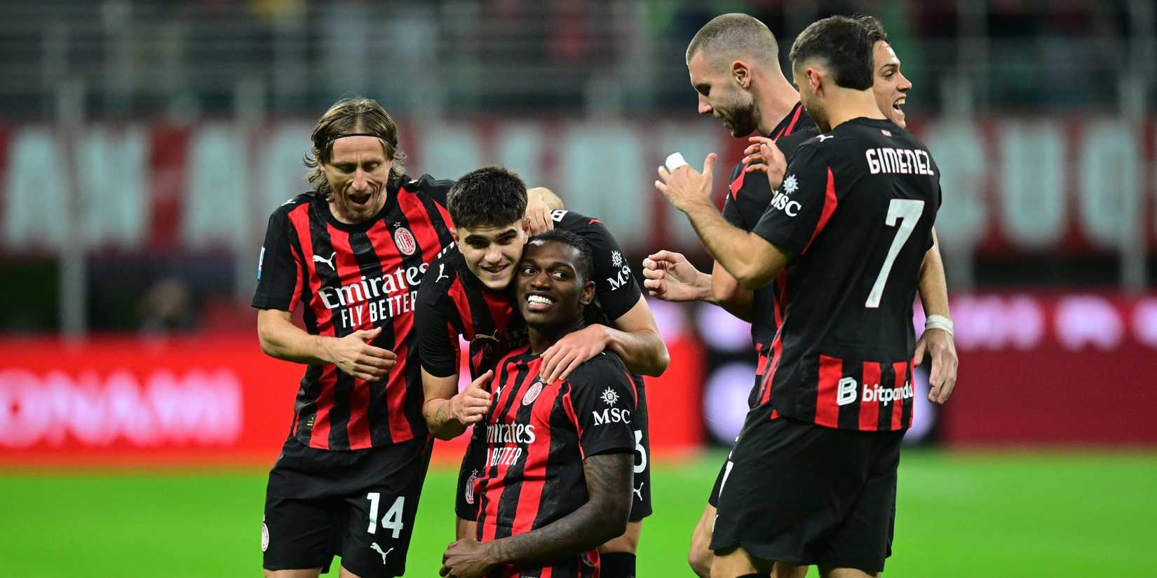 Rafael-Leão-Milan-seria-a