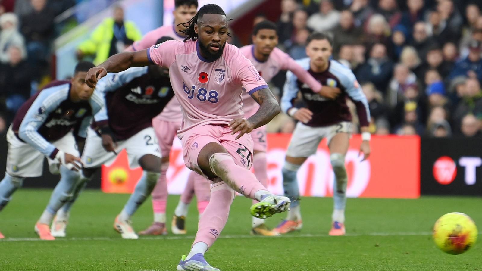 Tottenham's preferred price to sign Semenyo revealed with Frank a big fan