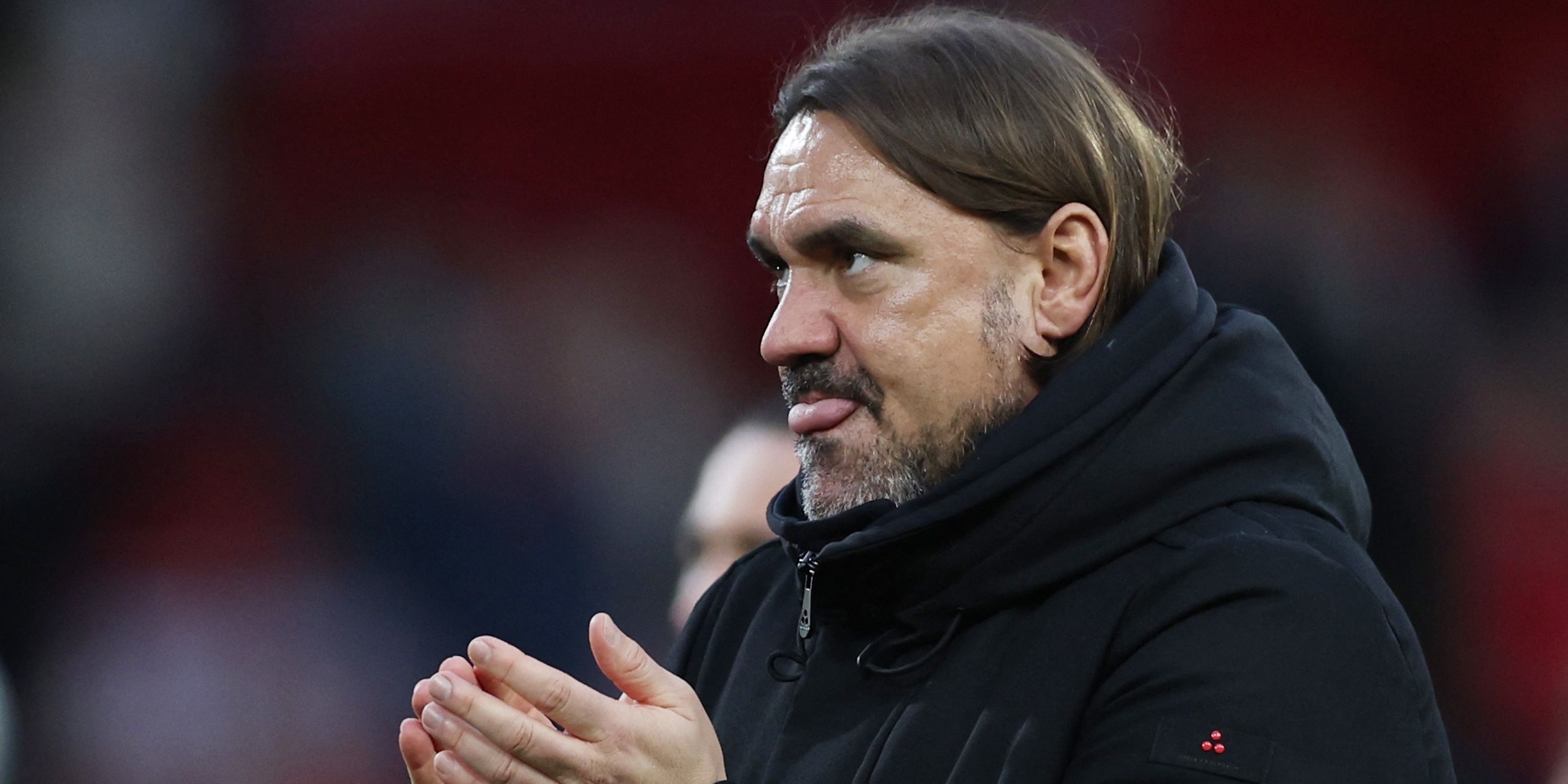 O técnico do Leeds United, Daniel Farke, parecia chateado após o jogo