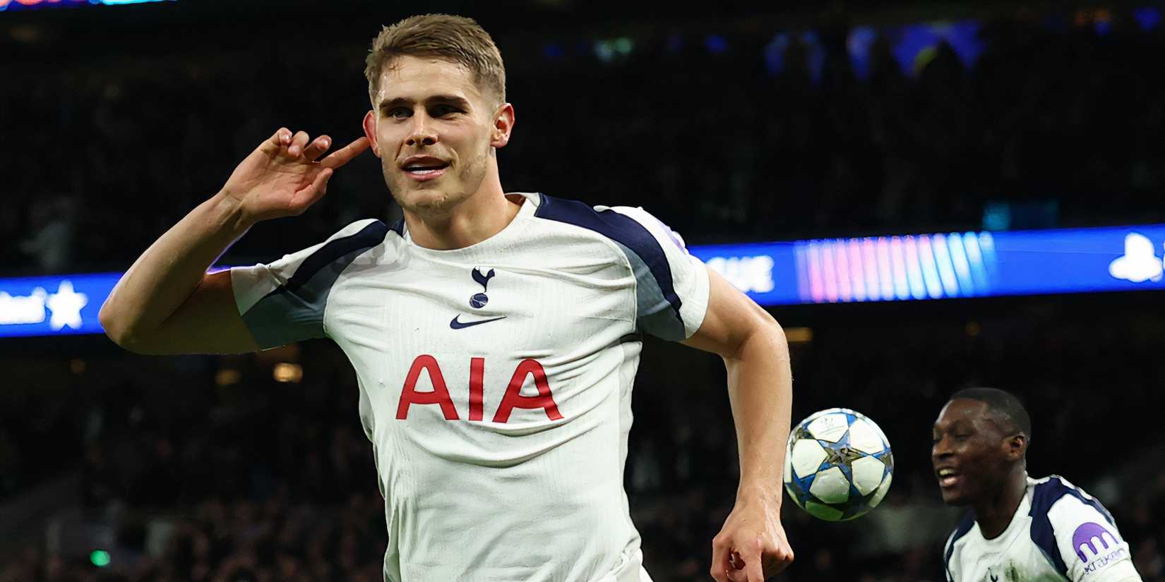 micky-van-de-ven-spurs-champions-league