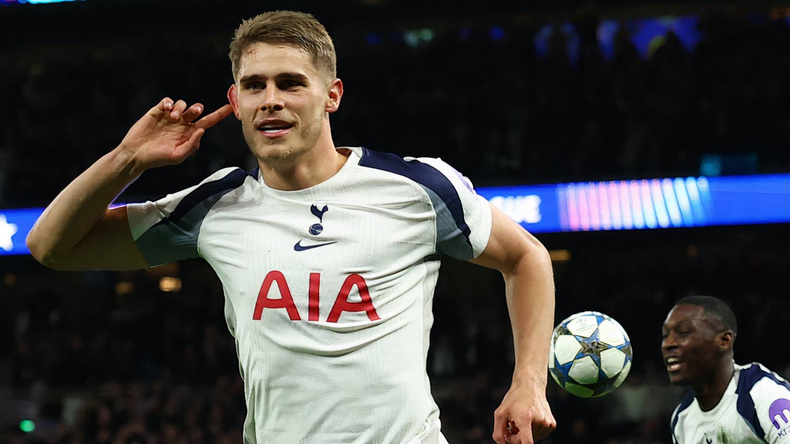 ENIC ready to “break the bank” to sign Spurs’ best players since Van de Ven ENIC ready to “break the bank” to sign Spurs’ best players since Van de Ven