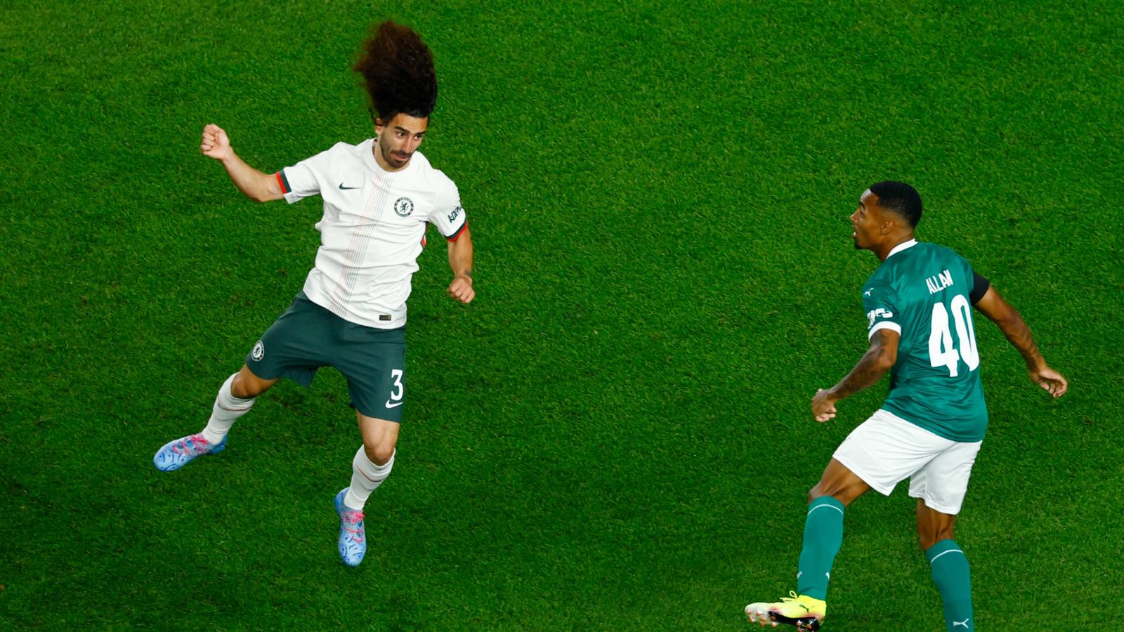 Everton enter race to sign £88m South American "machine" with Newcastle