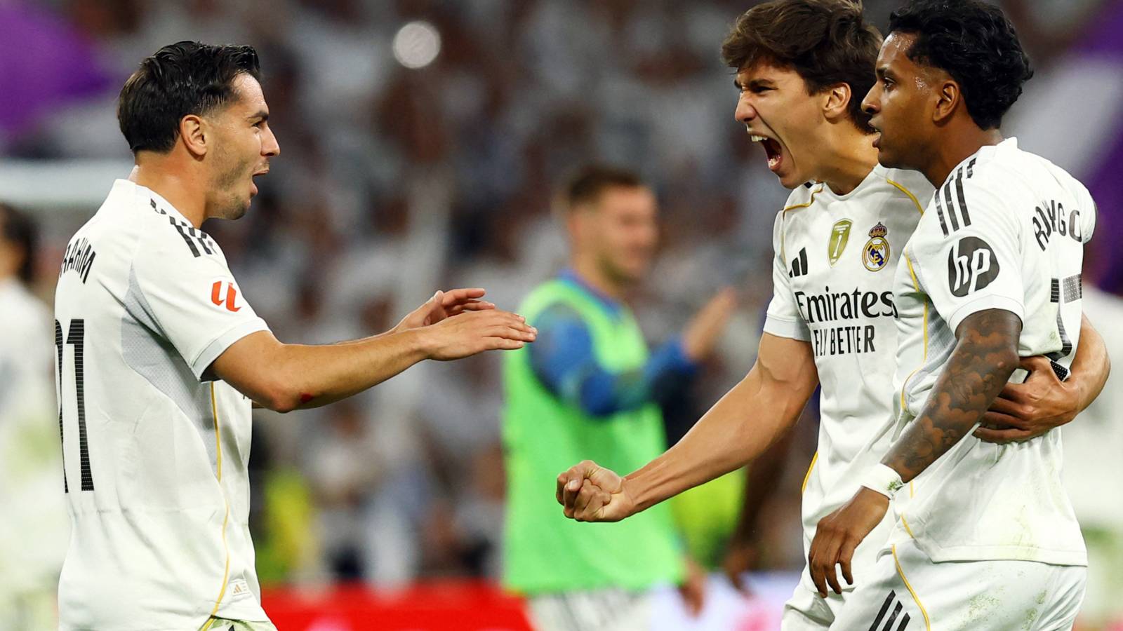 Sunderland make contact with Real Madrid over signing in-demand £17m+ ace