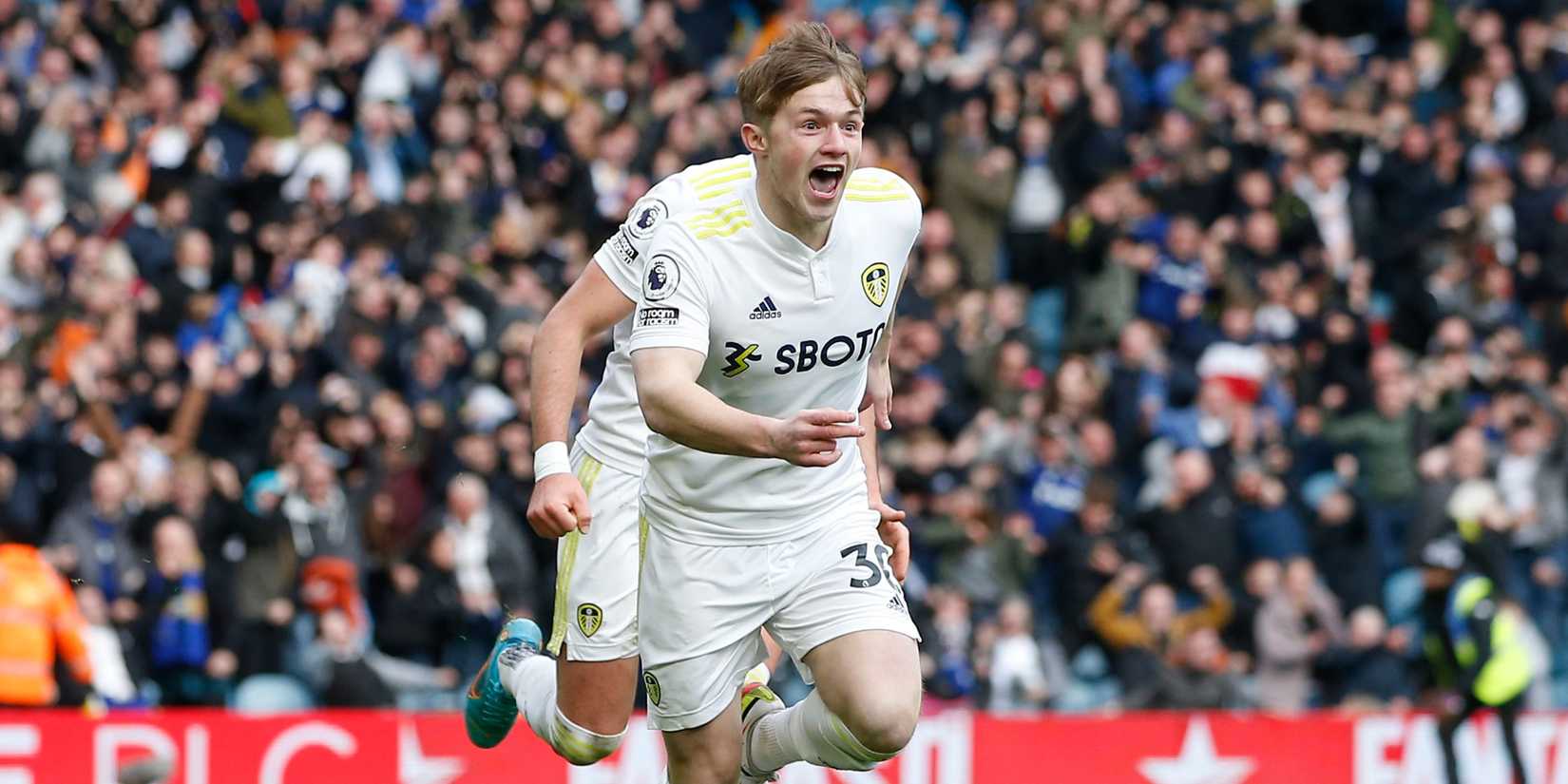 Joe-Gelhardt-Leeds