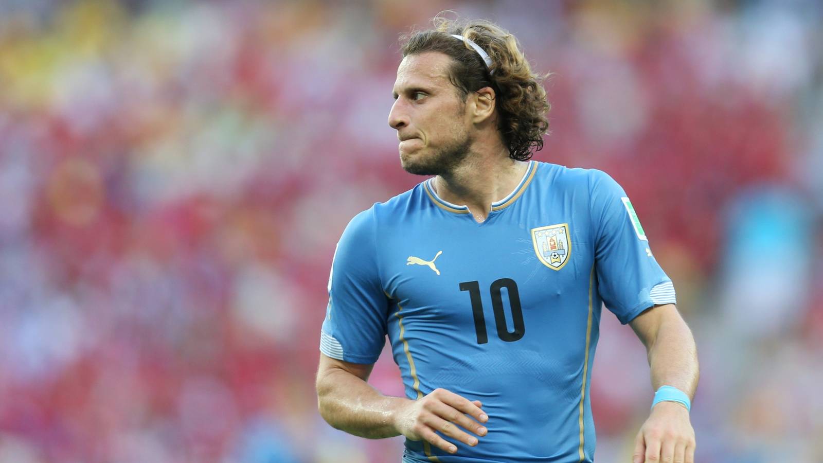 Tottenham now preparing £40m+ offer to sign "superb" new Forlan - Football FanCast