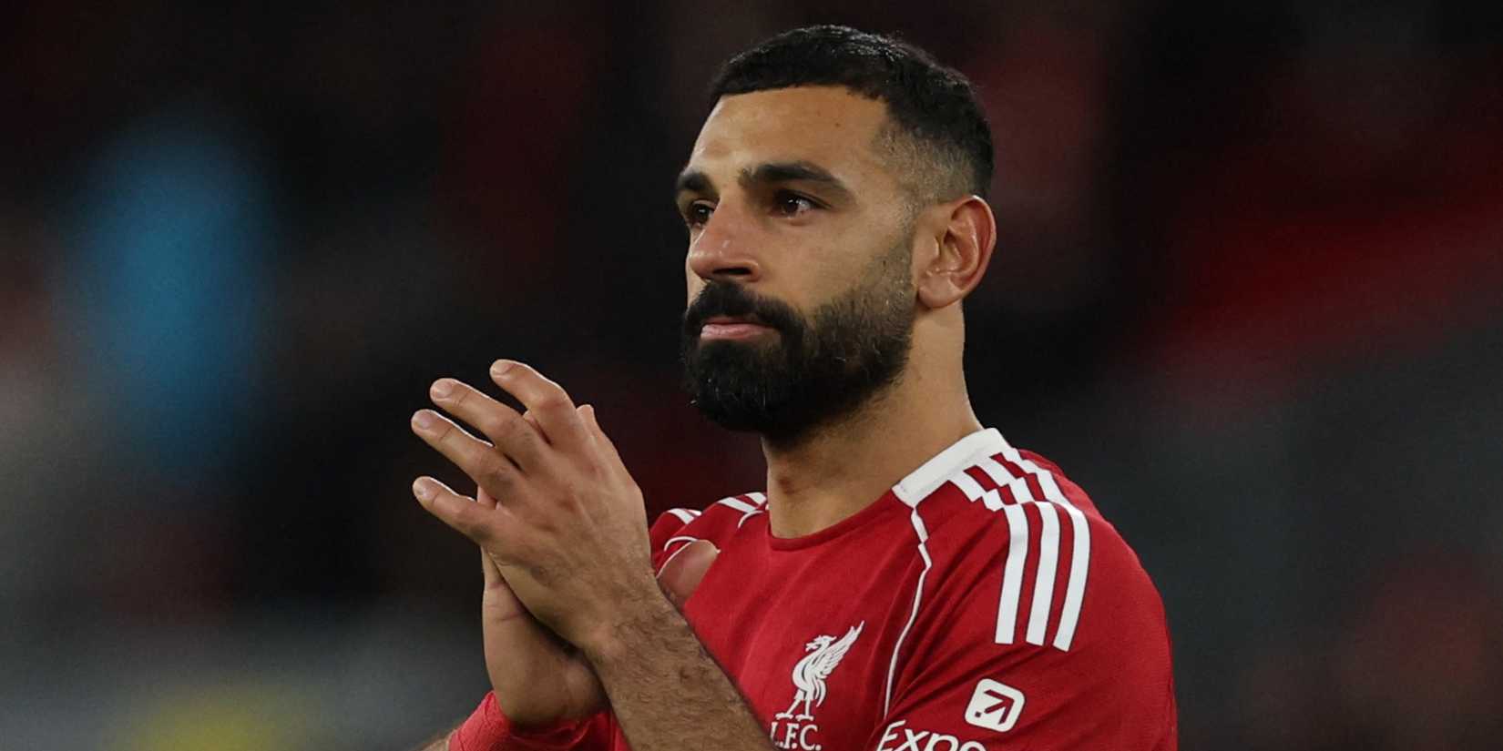 Virgil van Dijk raves over "world-class" Liverpool star who Neville thinks has been "really bad"