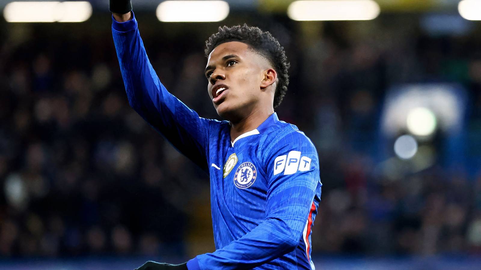 O Chelsea já assinou o seu próprio Saka e ele é “igual ao Estevão”