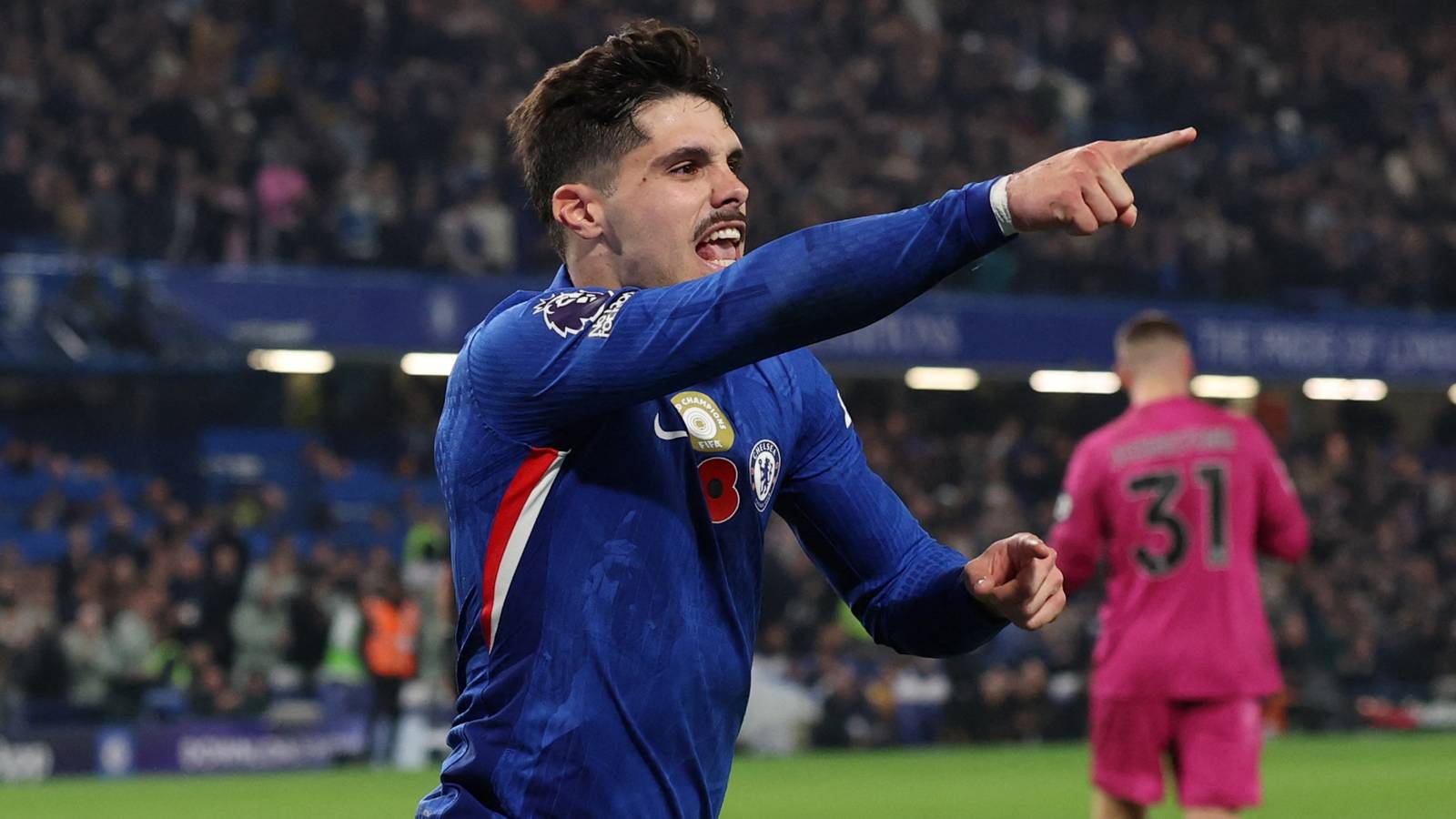 Watch out Neto: 'Hazard-like' Chelsea target would be the perfect upgrade
