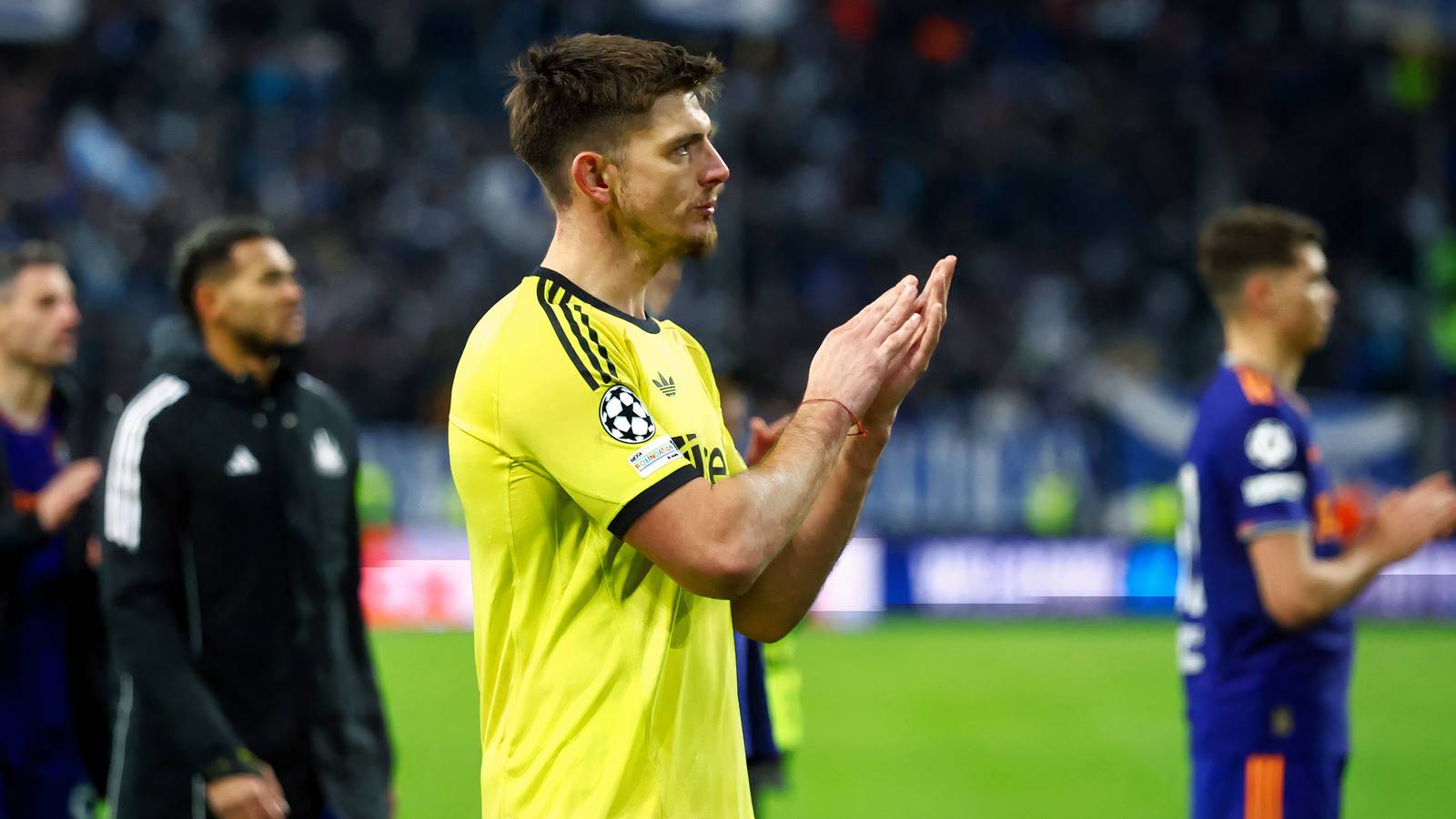 Bigger liability than Pope: Howe must finally bin Newcastle "legend"