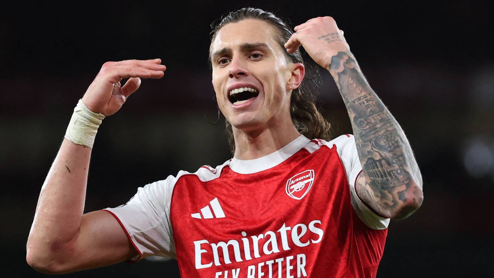 Arteta reveals what he told Calafiori right before Arsenal assist in Bayern win