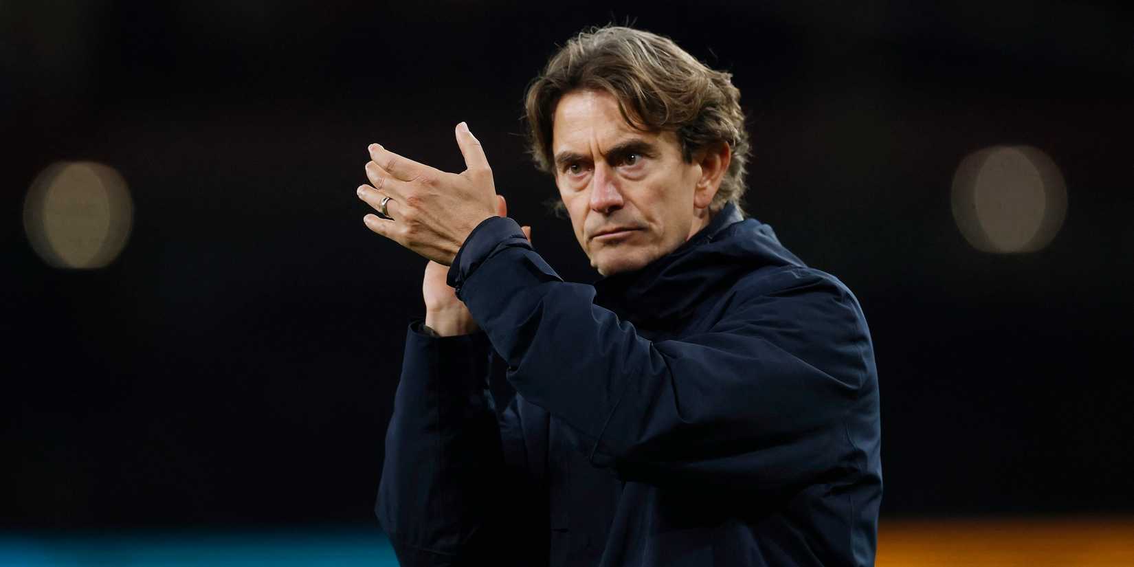 Tottenham Hotspur manager Thomas Frank looks dejected 