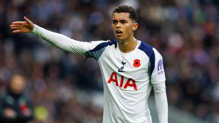 El extremo del Tottenham, Brennan Johnson