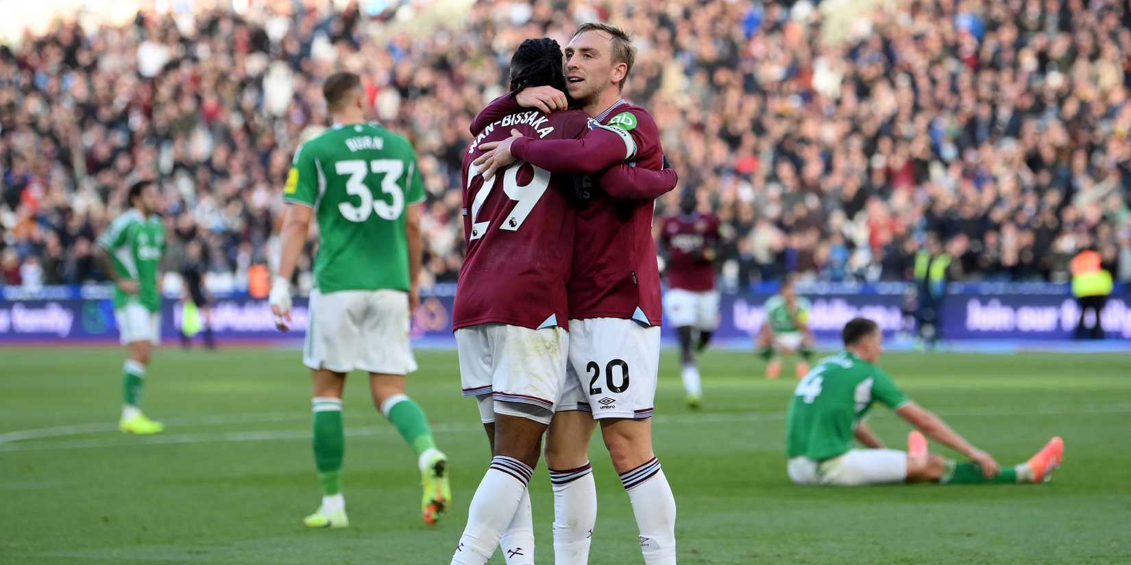 West Ham United's Aaron Wan-Bissaka and Jarrod Bowen celebrate their second goal