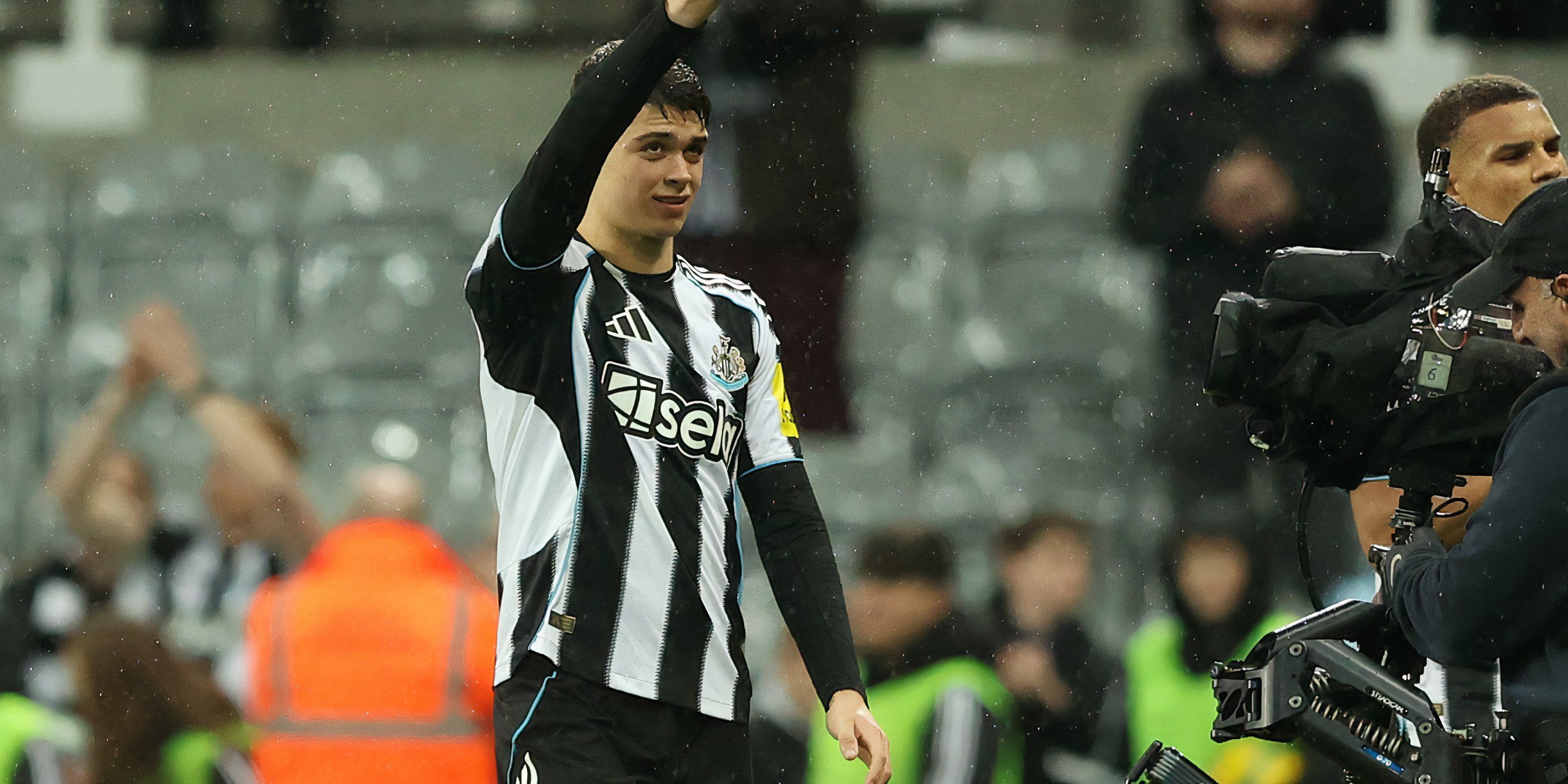 Bad for Miley: Newcastle could see £35m bid accepted to sign PL "monster"