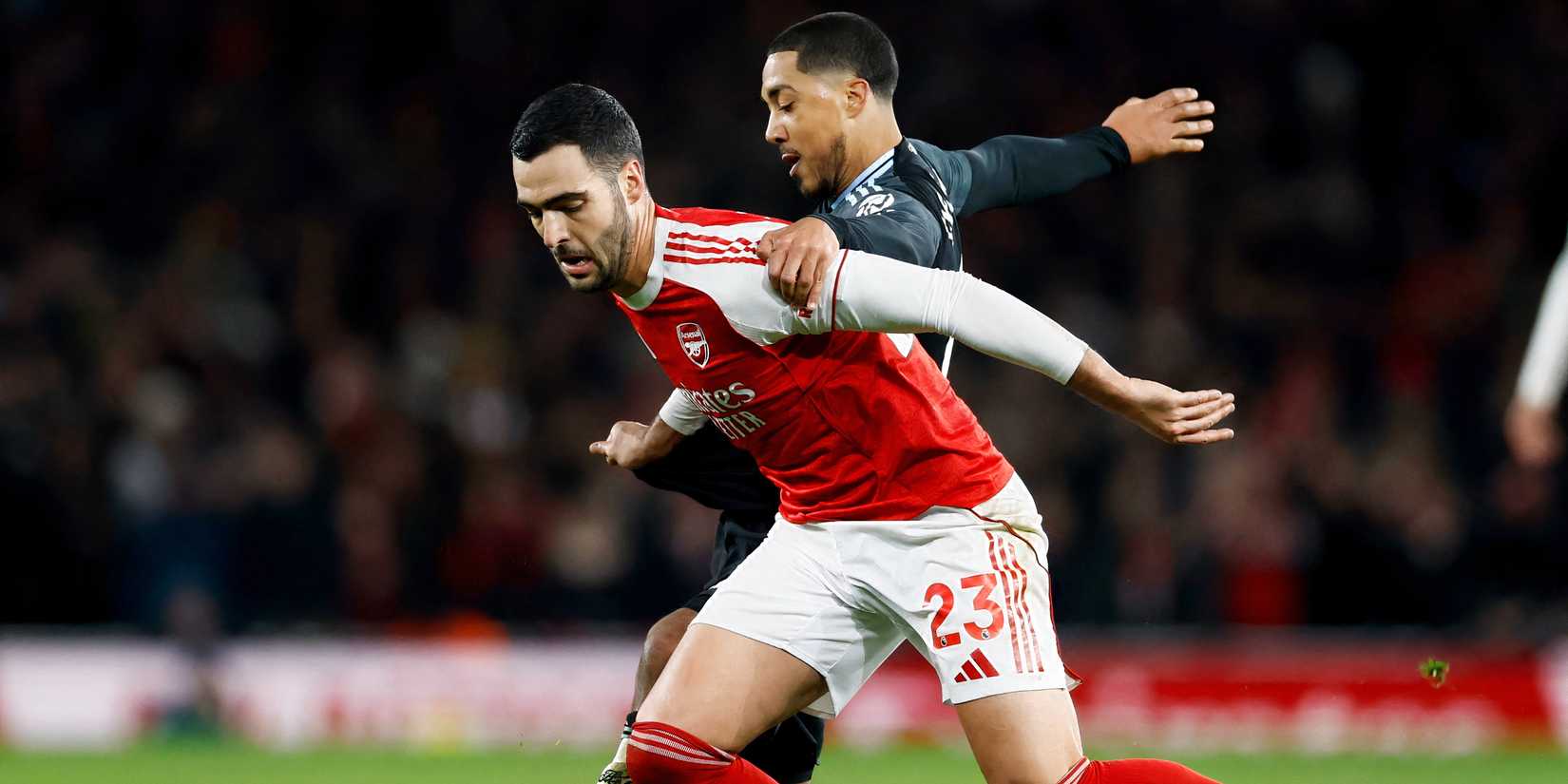 Mikel Merino plays for Arsenal 