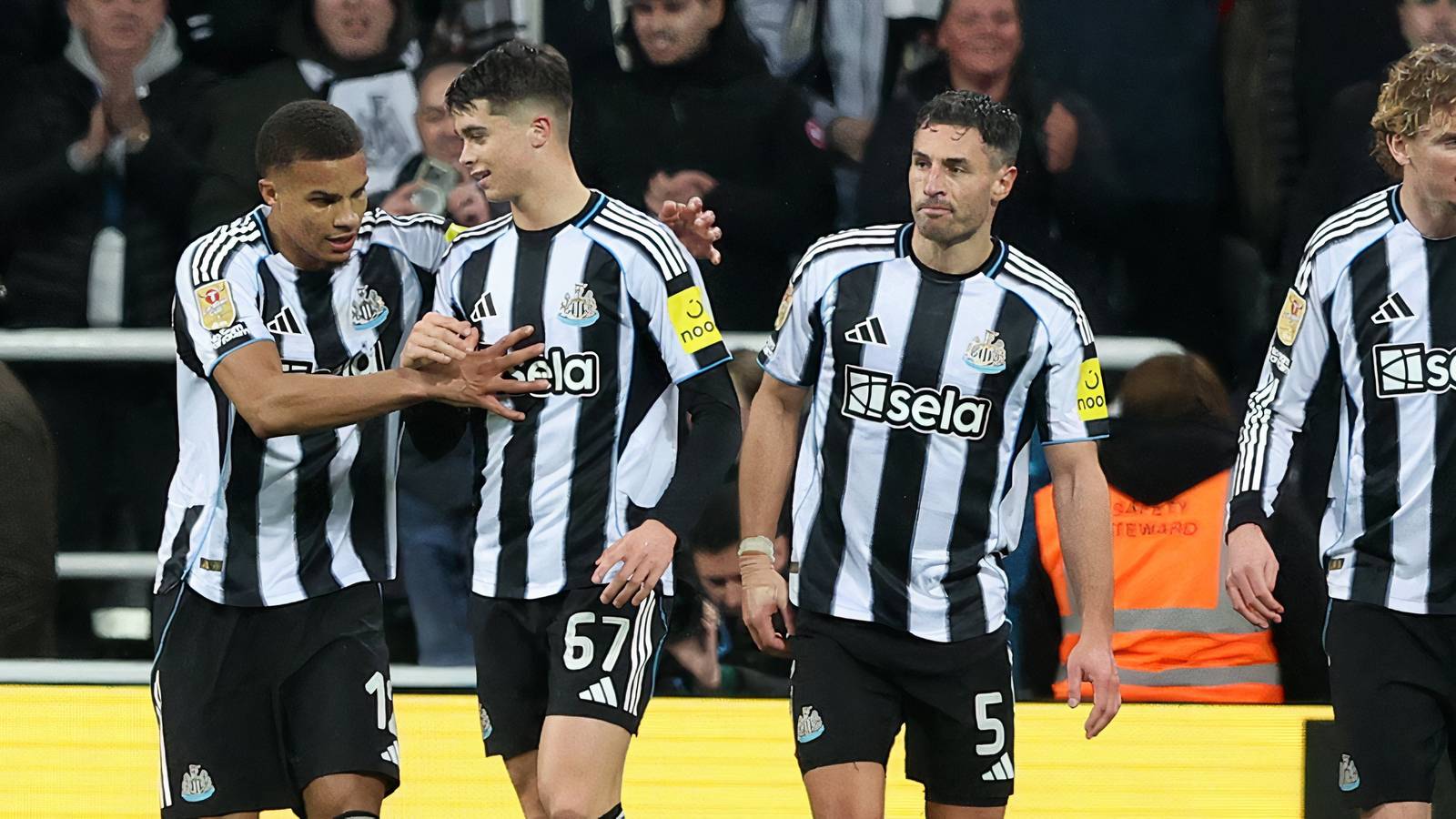 Not just Willock: Howe must drop Newcastle star who lost the ball 25 times