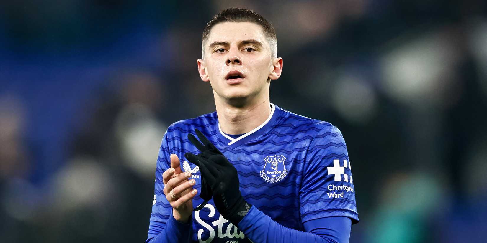 Everton's Vitalii Mykolenko