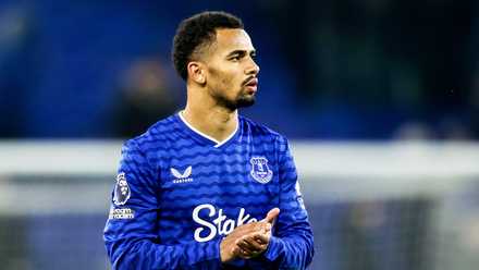 Extremo del Everton Iliman Ndiaye