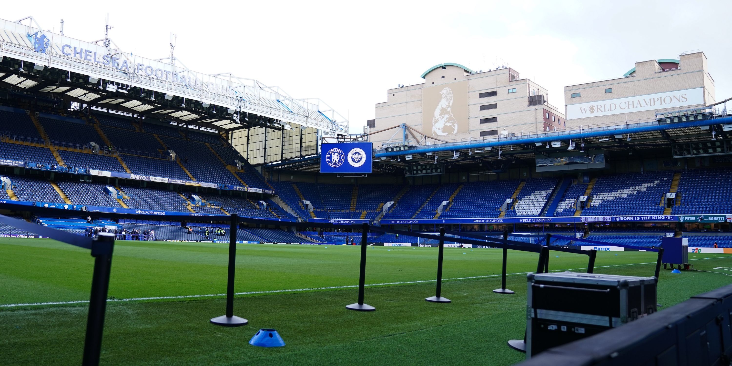 Uma visão geral de Stamford Bridge antes da partida da Premier League entre Chelsea x Brentford