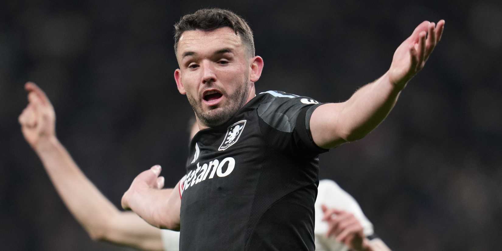 John McGinn do Aston Villa na partida da terceira rodada da Emirates FA Cup