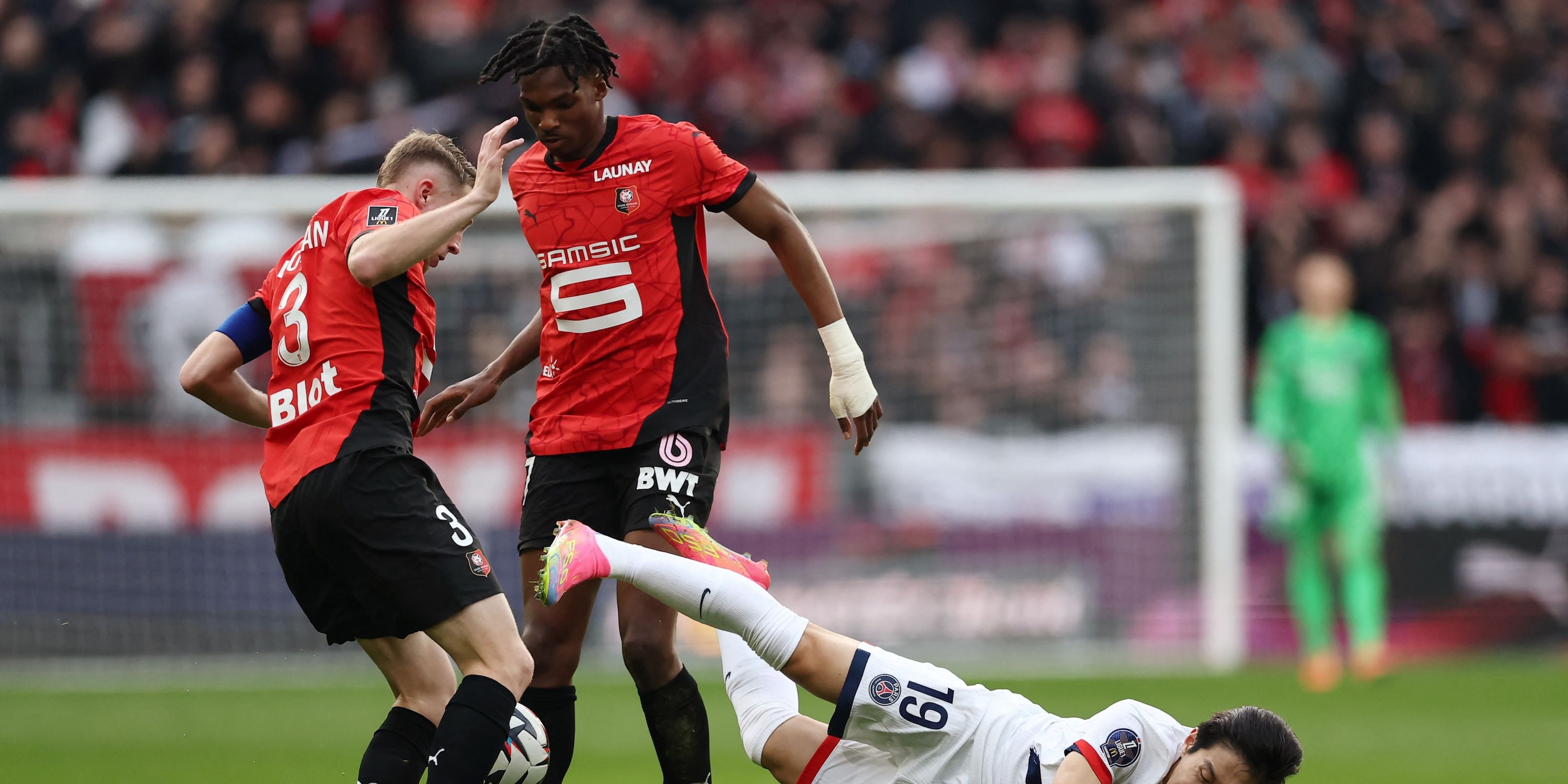 Chelsea now preparing late move for Natan as Jacquet alternative, talks held