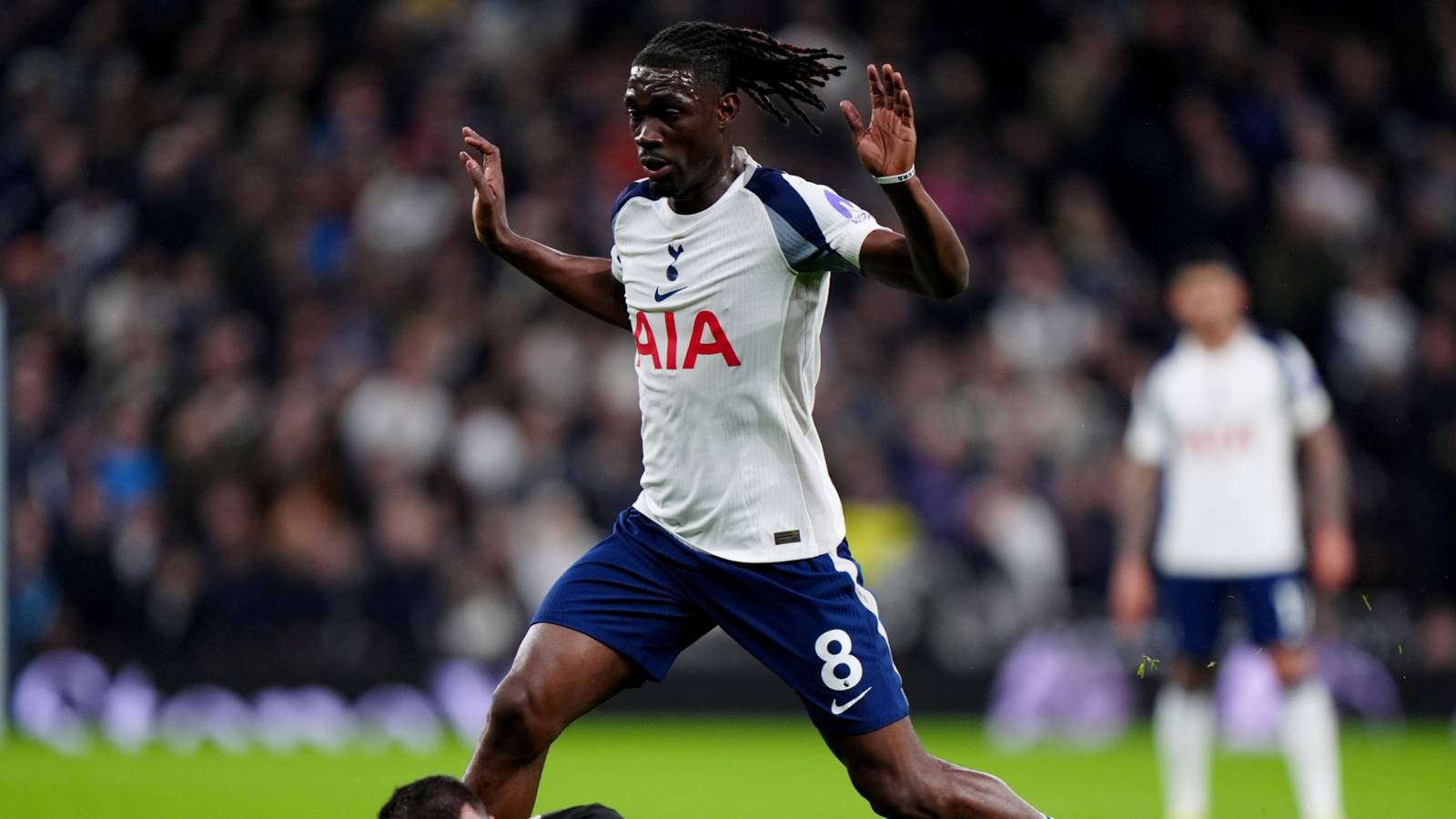 De Zerbi “has a young Declan Rice” who could end Bissouma’s Spurs career De Zerbi “has a young Declan Rice” who could end Bissouma’s Spurs career