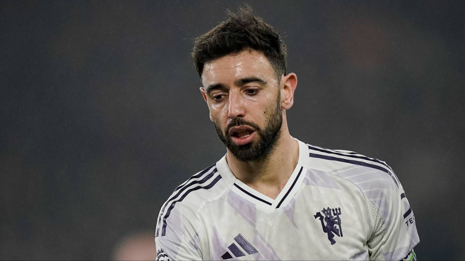 Carrick must bench Man Utd star who was worse than Fernandes vs West Ham