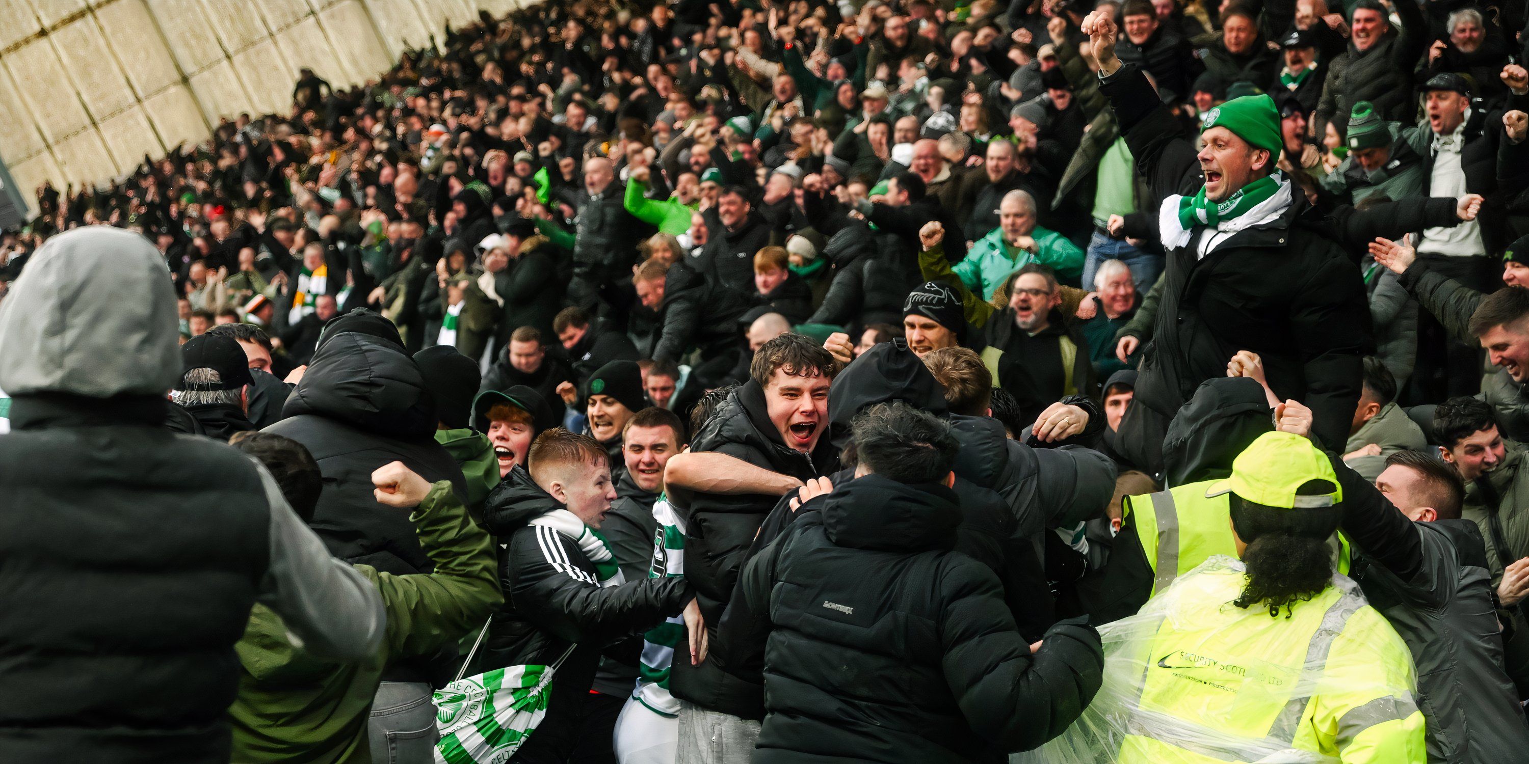 Torcedores do Celtic comemoram