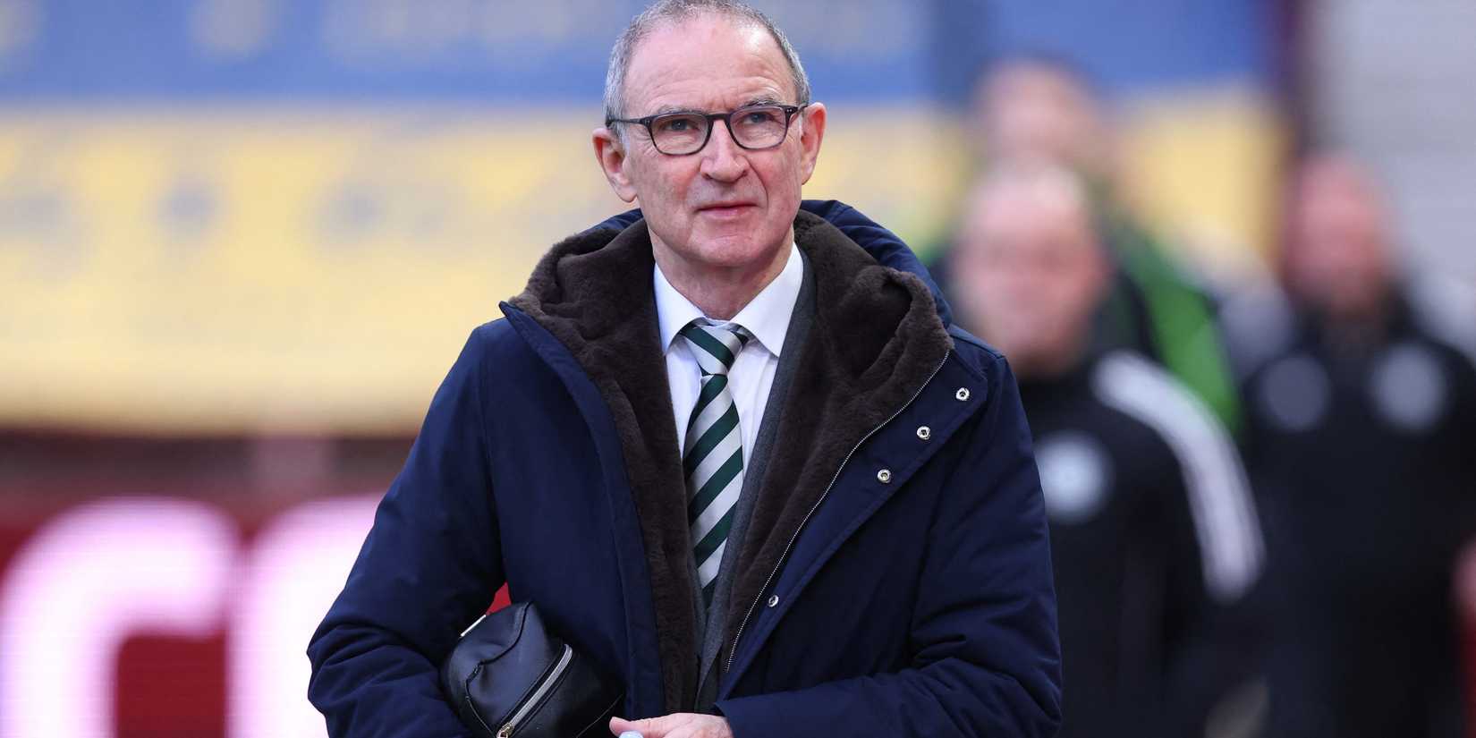 Il manager ad interim del Celtic Martin O'Neill arriva prima della partita