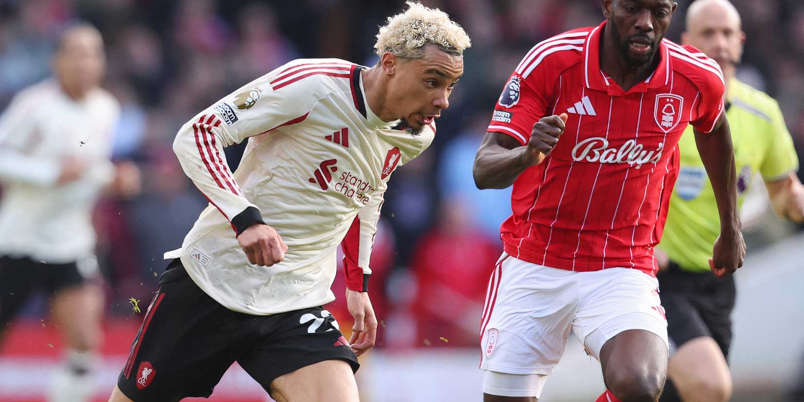 hugo-ekitike-liverpool-floresta