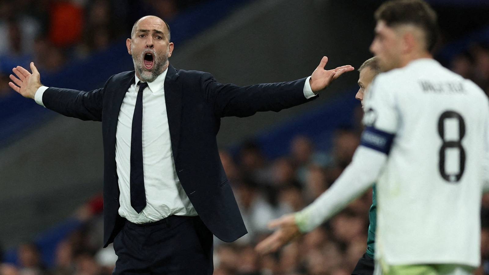 Tottenham surge into Man Utd race to hijack "incredible" Premier League manager to succeed Tudor - Football FanCast