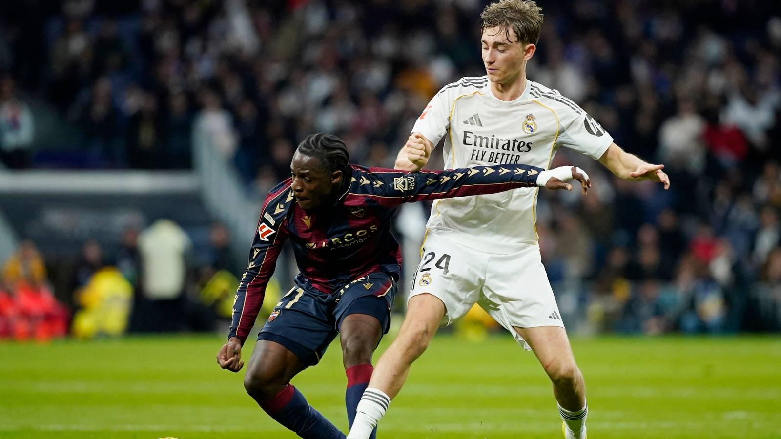 Newcastle now leading interest in Karl Etta Eyong amid Woltemade's dip in form