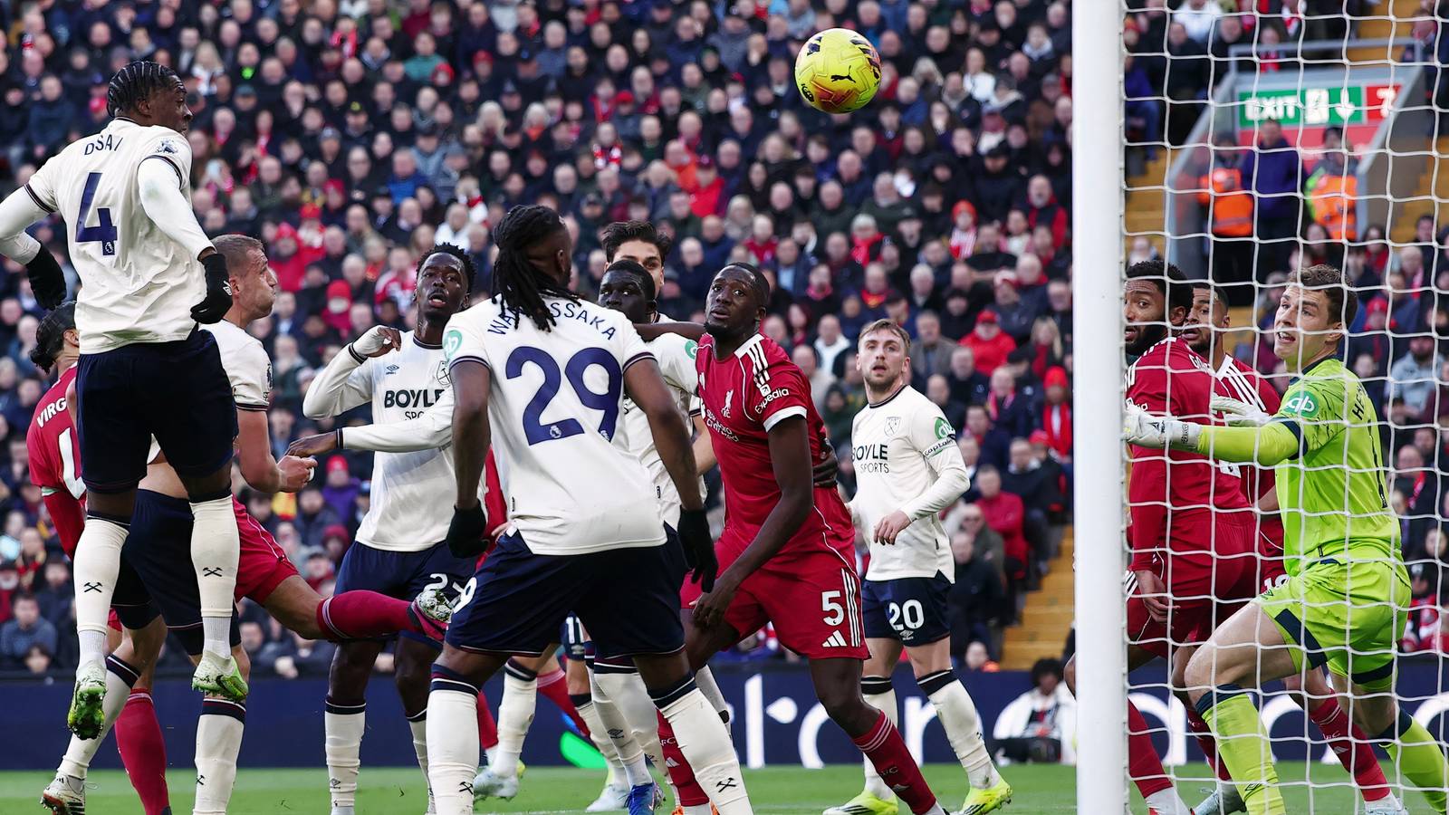 Commentator says Liverpool star Mohamed Salah “didn’t show up” against West Ham Commentator says Liverpool star Mohamed Salah “didn’t show up” against West Ham