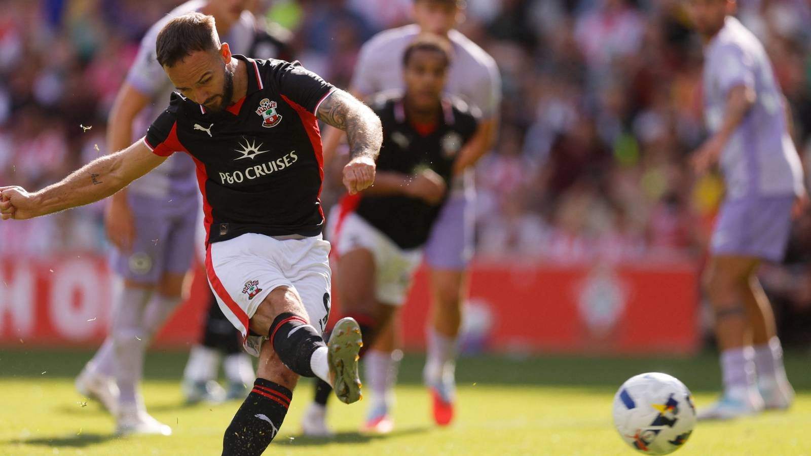 Wolves reach agreement to sign Angel Gomes; now awaiting “formal steps”