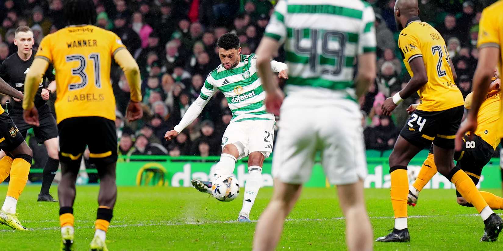 Oxlade Chamberlain Celta-2