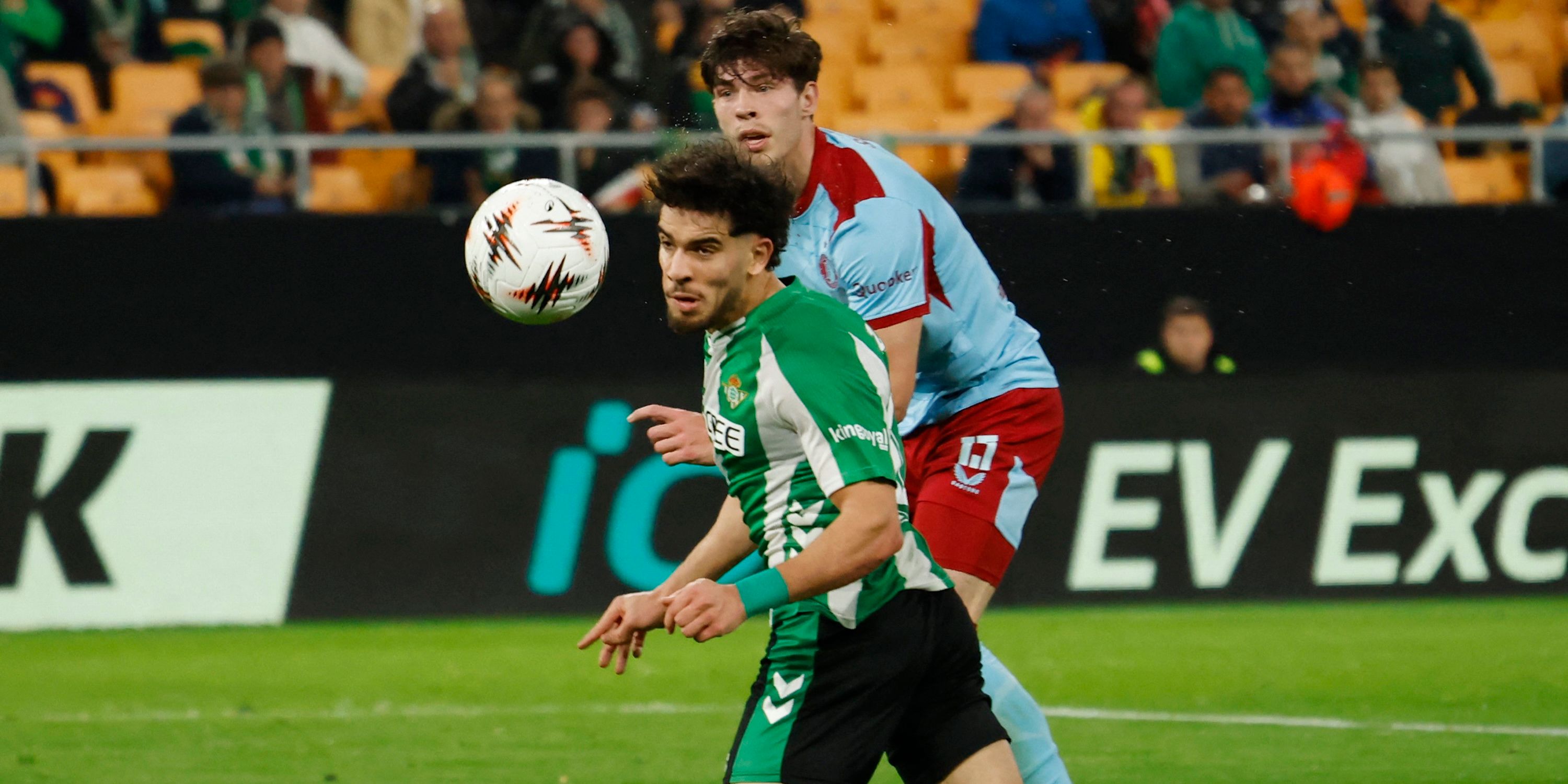 Abdel Ezalzouli, do Real Betis, marcou o segundo gol