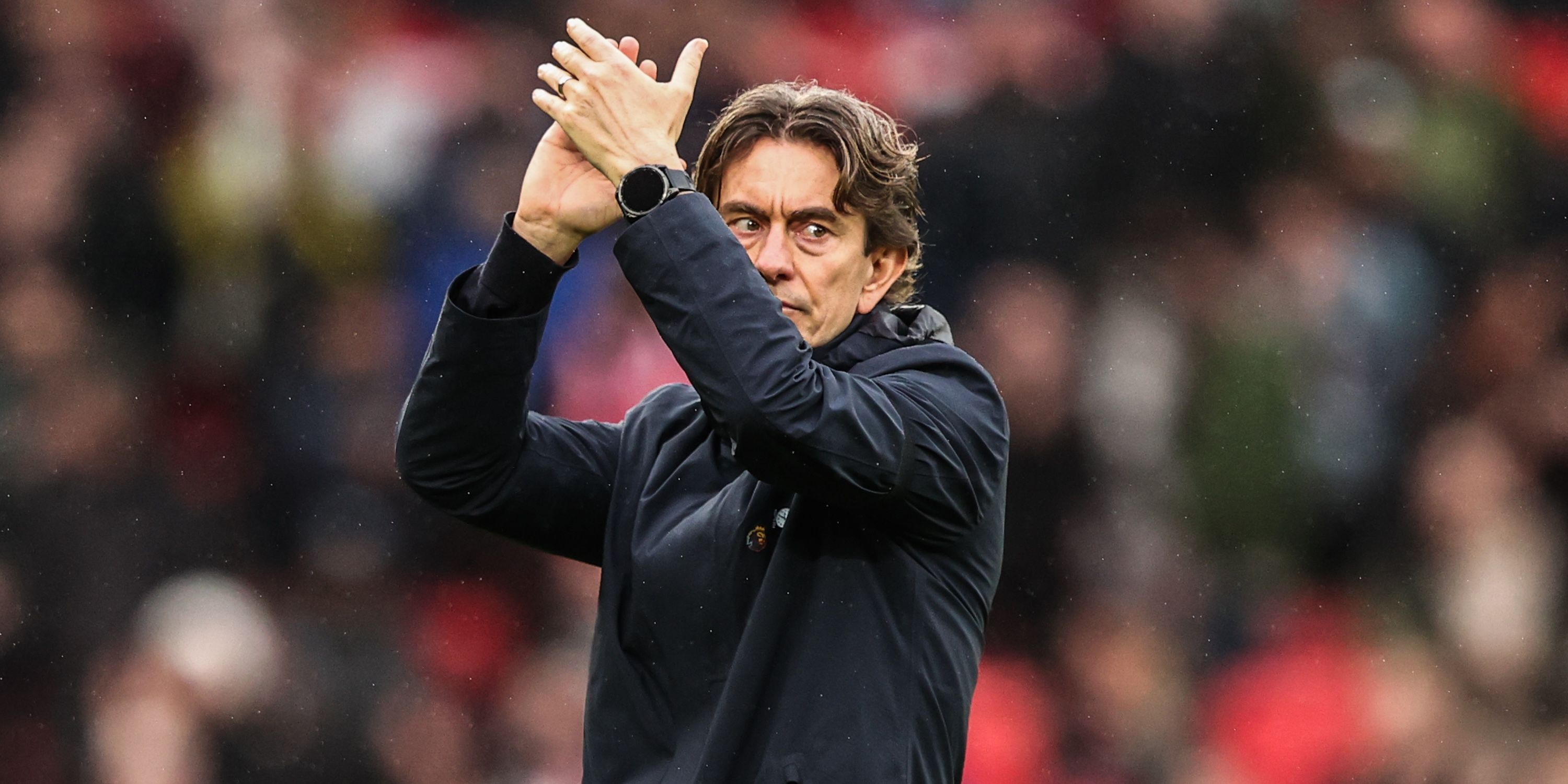 O técnico do Tottenham Hotspur, Thomas Frank, elogiou os torcedores