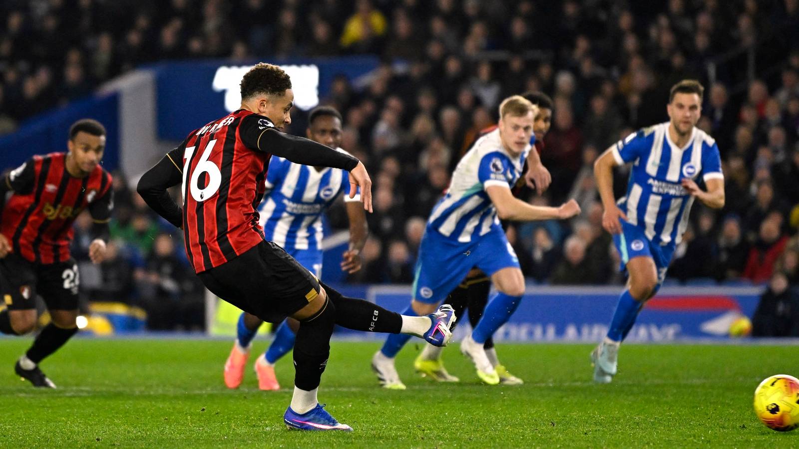 West Ham on the back foot with Newcastle now very keen on signing “sensational” Premier League star