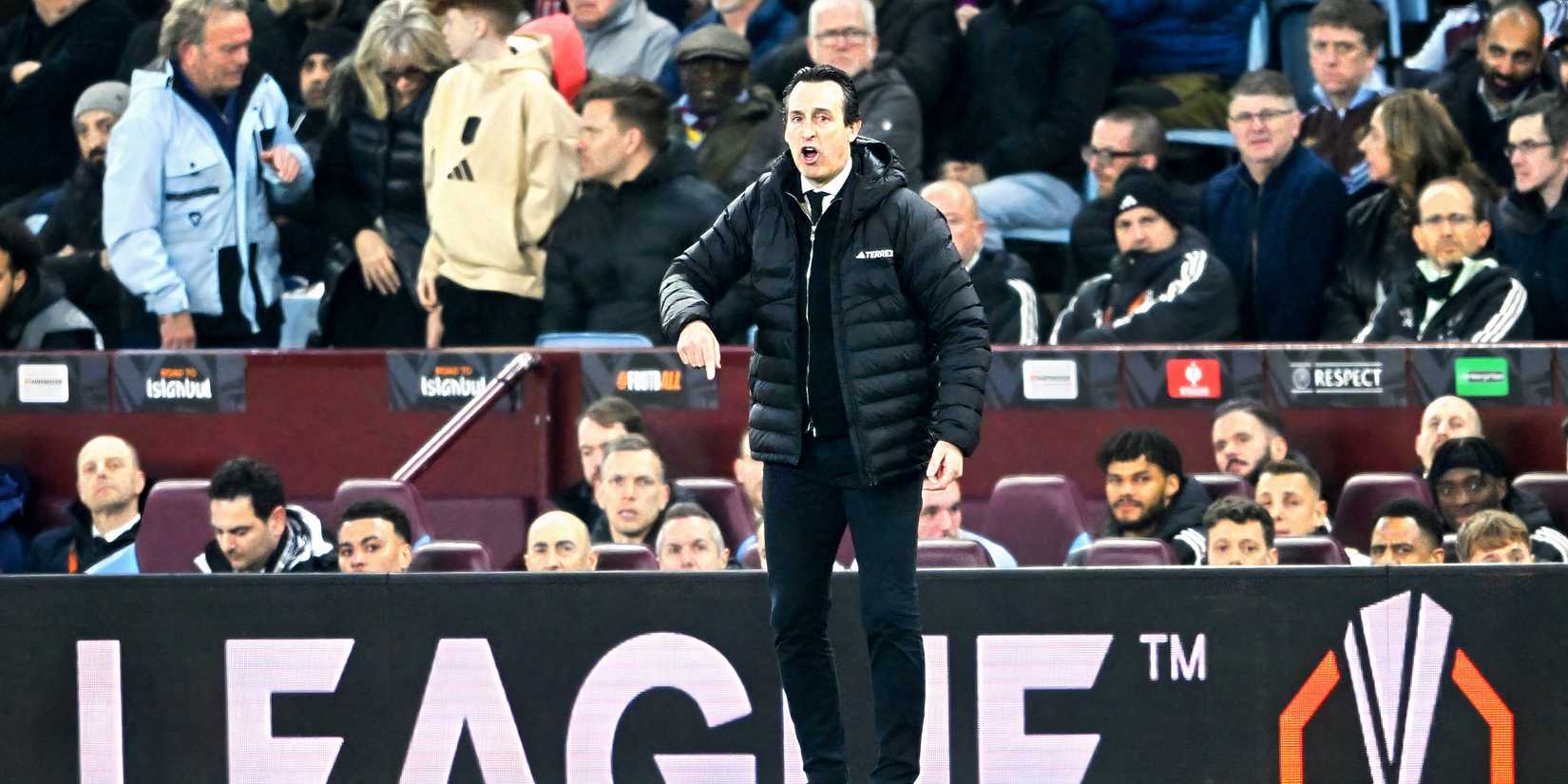 Uni Emery, técnico do Aston Villa