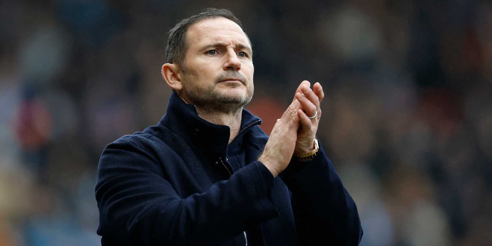 O técnico do Coventry City, Frank Lampard, durante a partida