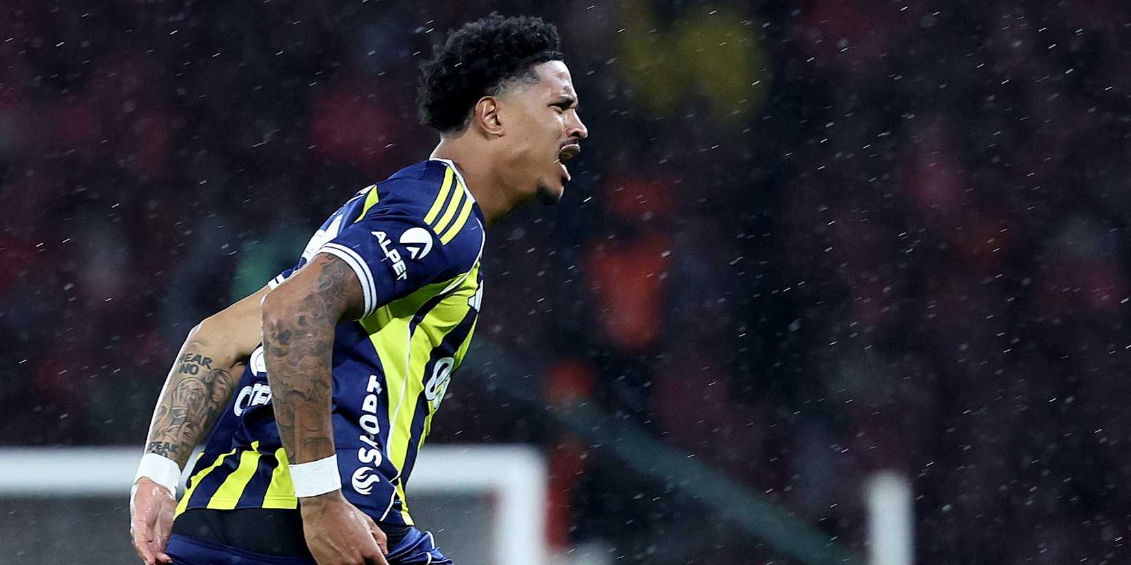 Fenerbahce's Jayden Oosterwolde celebrates scoring their second goal-1