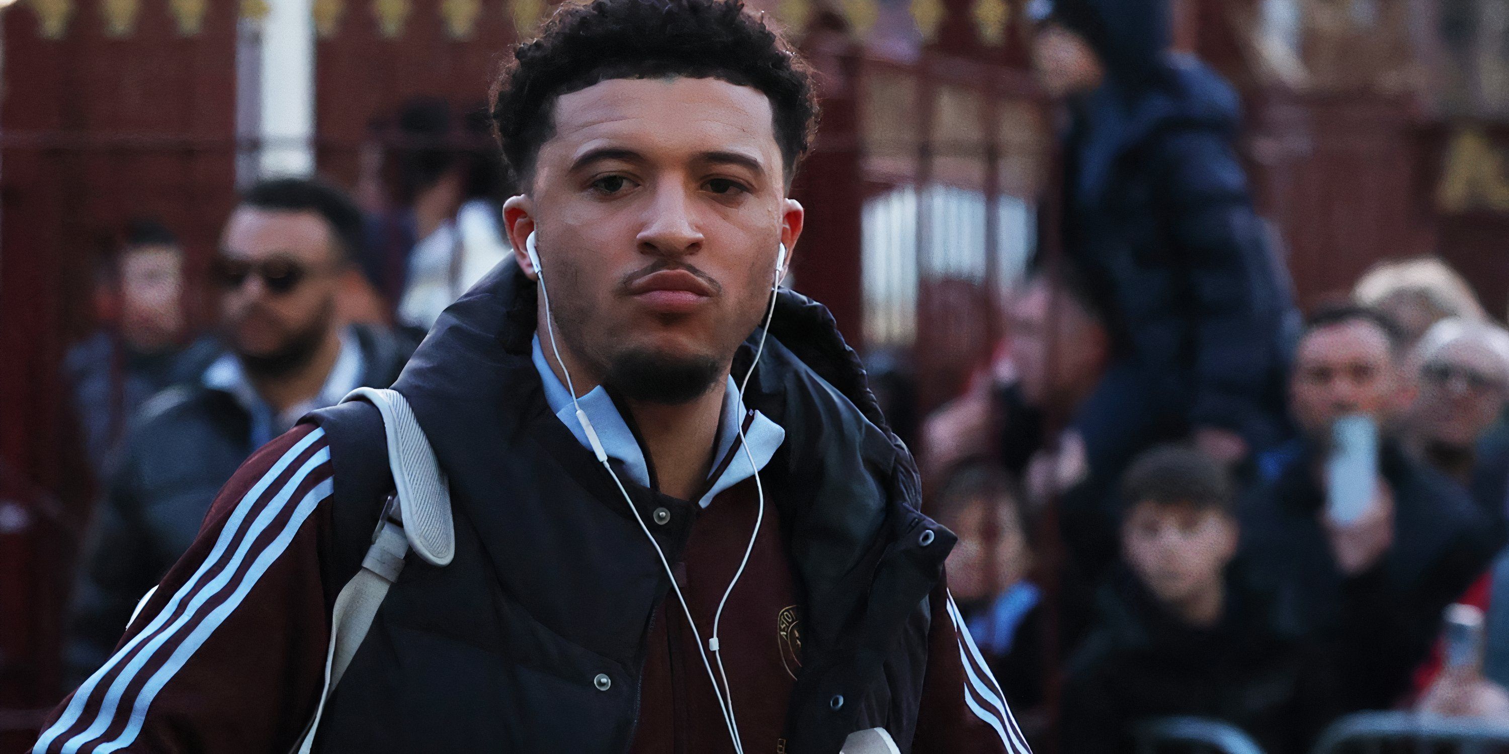 jadon-sancho-aston-villa-premier-league-1