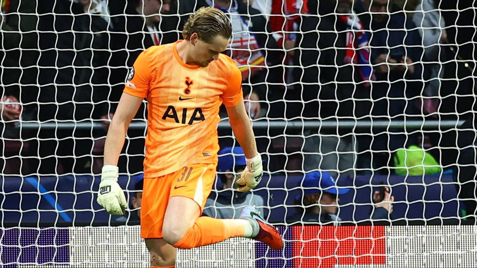 The Spurs flop shouldn’t be around the starters The Spurs flop shouldn’t be around the starters